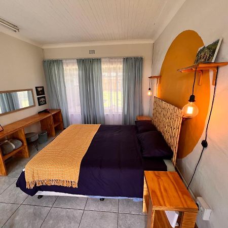 Firefly Budget Friendly Guest House ケンプトンパーク エクステリア 写真
